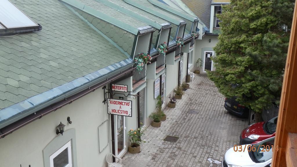 Penzión Marína pri Slovenskej reštaurácii Brezno Camera foto