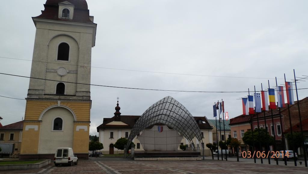 Penzión Marína pri Slovenskej reštaurácii Brezno Camera foto